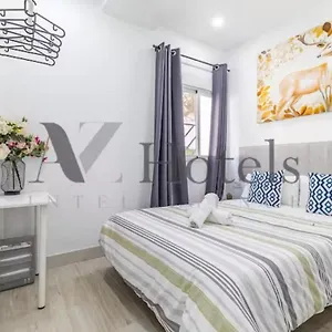 Maison d'hôtes Ayz Elcano - Auto Check-in, Málaga